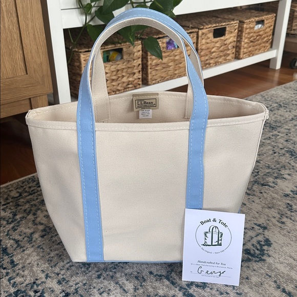 L.L. Bean Handbags - L.L. Bean Boat & Tote Medium seabord baby blue Canvas Bag NWT USA Made